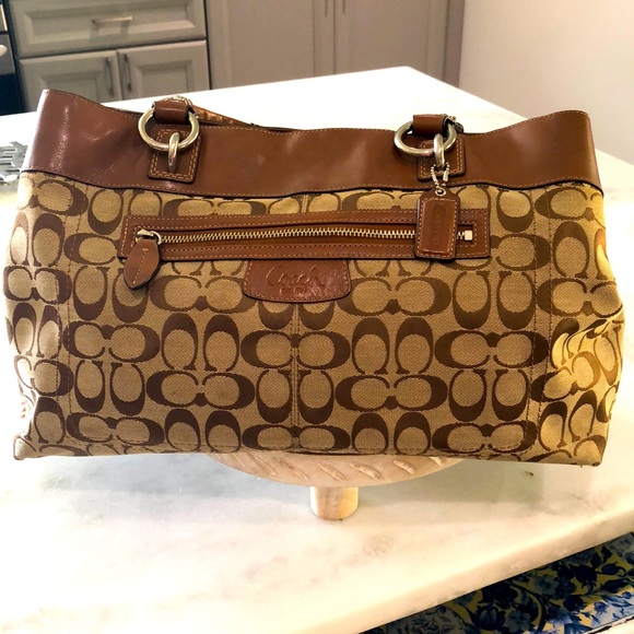 Coach Handbags - Coach bag! Gently loved in good condition!
